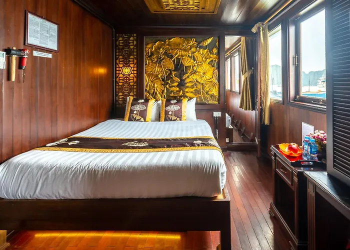 Renea Cruises 4*