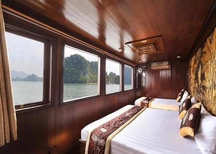 Renea Cruises 4* Hạ Long