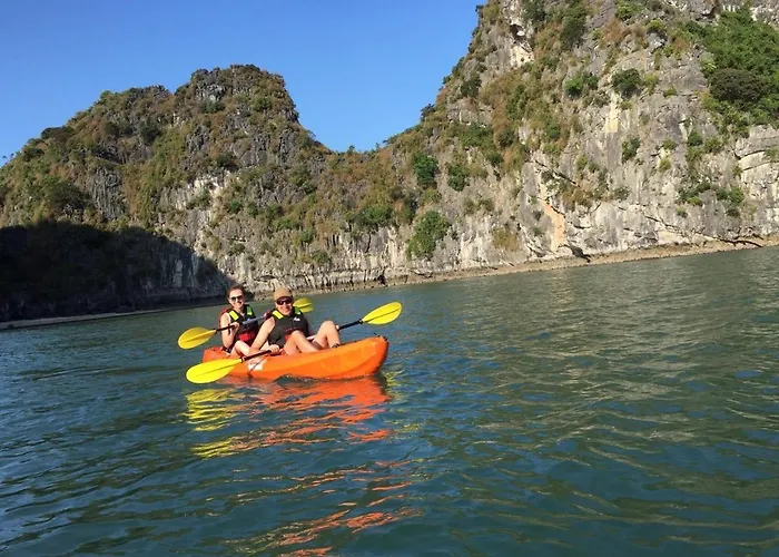 Renea Cruises Hạ Long
