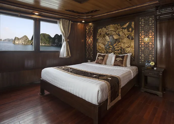 Renea Cruises 4* Hạ Long