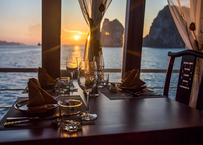  Renea Cruises 4*