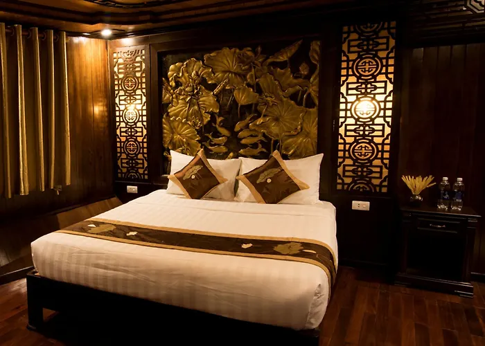  Renea Cruises 4*